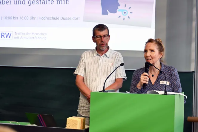 Arnd Liesendahl und Meral Ökten beim Treffen der Menschen mit Armutserfahrung