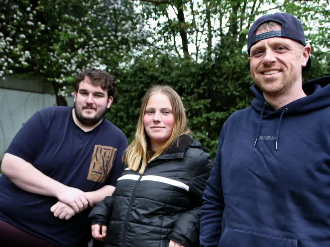 Zwei junge Männer und eine junge Frau aus dem Jugendrat
