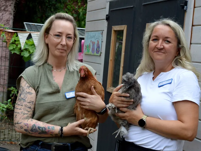 Hühnerstall Grafschafter Diakonie in Moers Manuela Kaulich und Renate Patalas