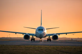 Flugzeug.