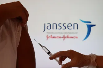 Spritze mit dem Impfstoff von Johnson & Johnson (Foto: Shutterstock)