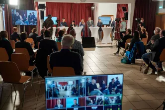 Studio im Kultur- und Begegnungszentrum "Agora" in Castrop-Rauxel. Hier fand die Podiumsdiskussion zur NRW-Landtagswahl 2022 statt.