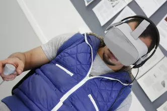 VR-Brille im PIKSL Labor