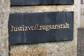 Schild Justizvollzugsanstalt