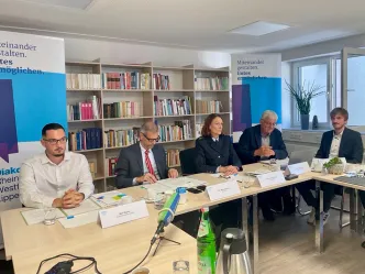 Mert Sayim, Dr. Manuel Kamp, PDin Anja Kleimann, Kirchenrat Rafael Nikodemus, Julian Engelmann