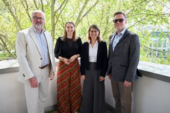 Diakonie RWL-Vorstand Christian Heine-Göttelmann mit der Vorsitzenden des Fachverbands Freya Lüdeke-Obiapi, Ministerin Verena Schäffer und Fachbereichsleiter André Hartjes